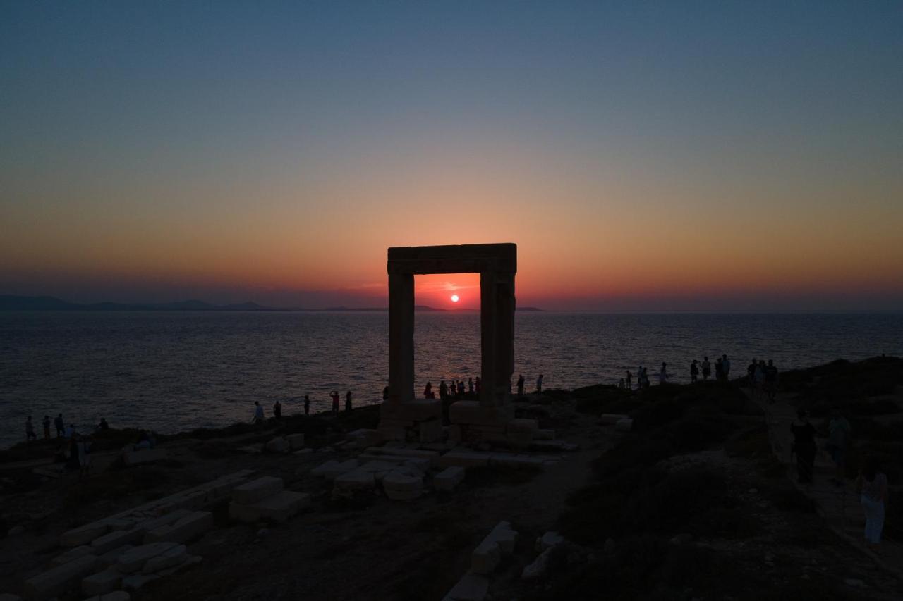 Portara Seaside Luxury Suites Naxos City Esterno foto