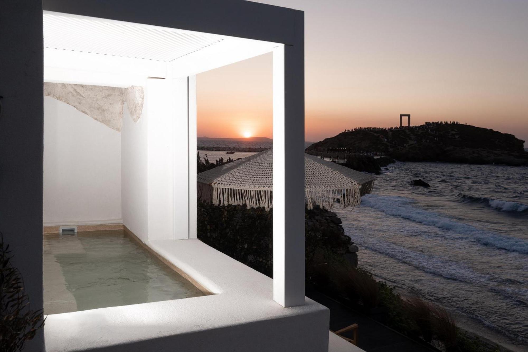 Portara Seaside Luxury Suites Naxos City Esterno foto