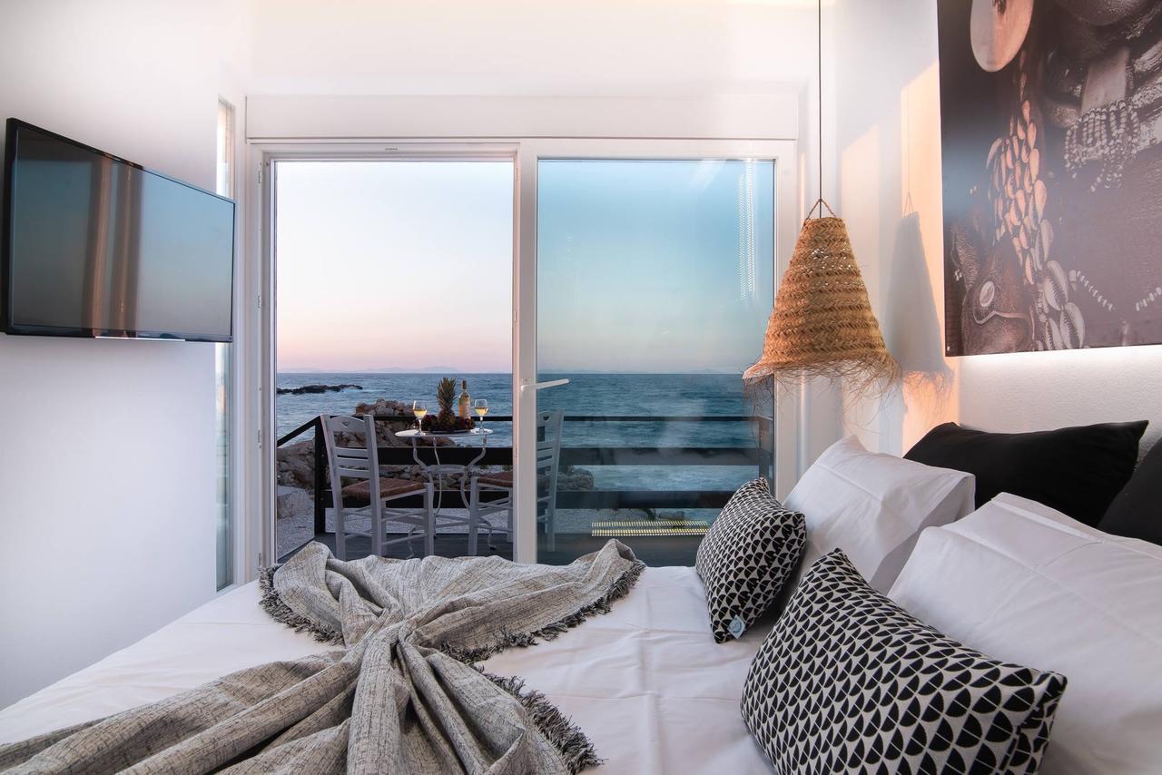 Portara Seaside Luxury Suites Naxos City Esterno foto