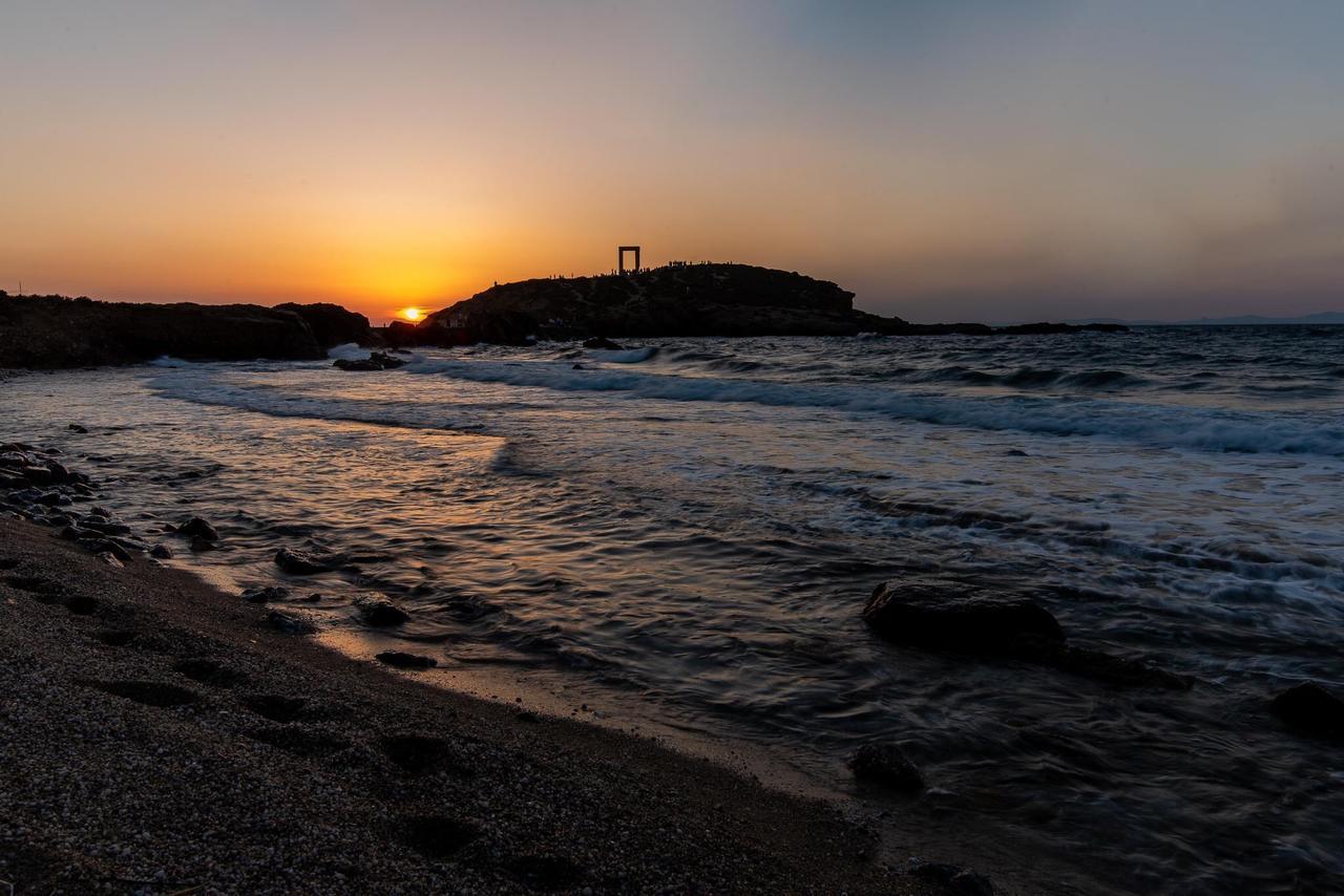 Portara Seaside Luxury Suites Naxos City Esterno foto